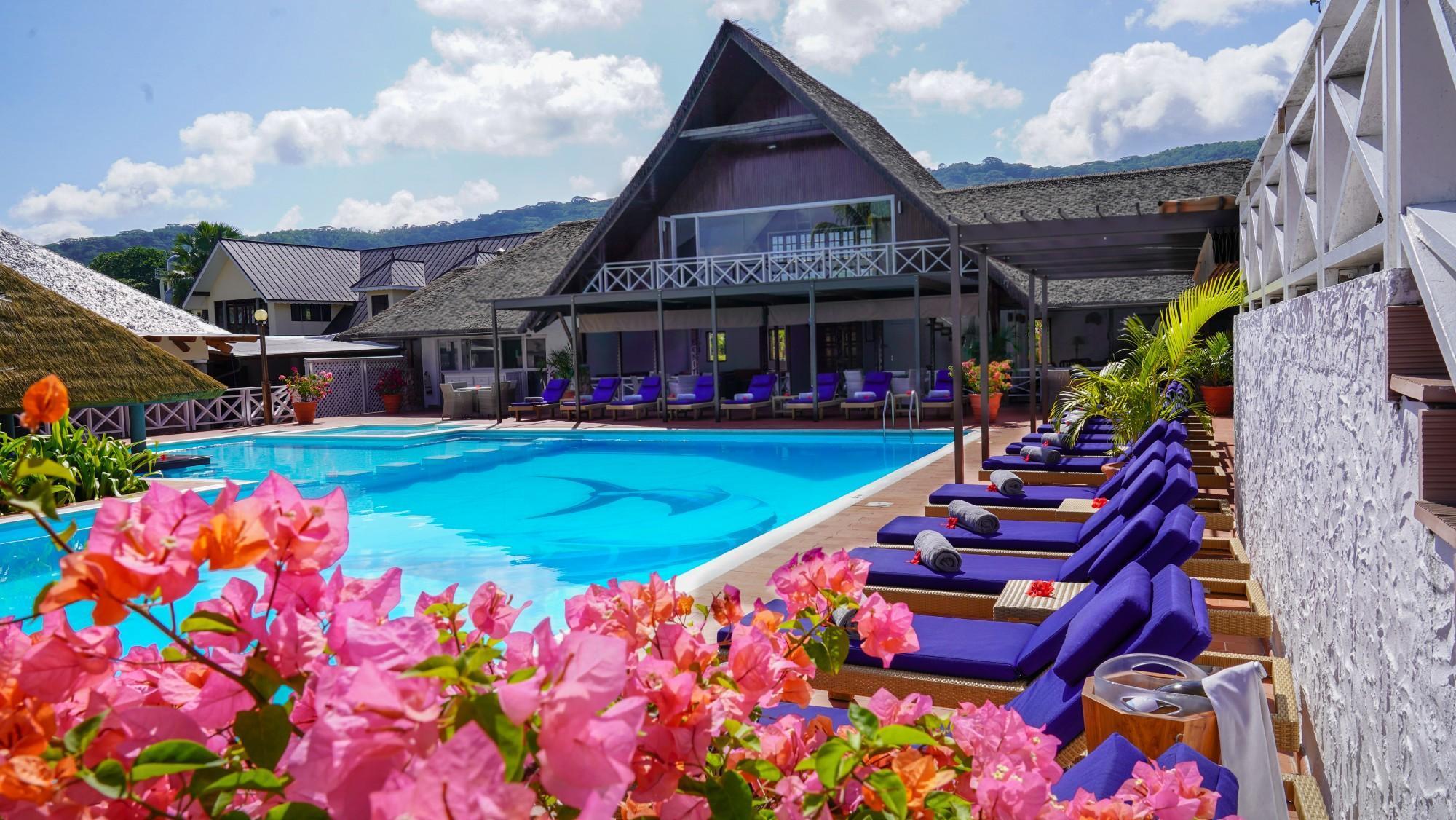 Island Cabană