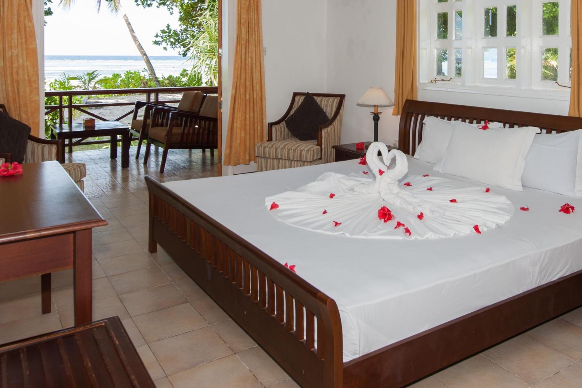 Island Lodge *