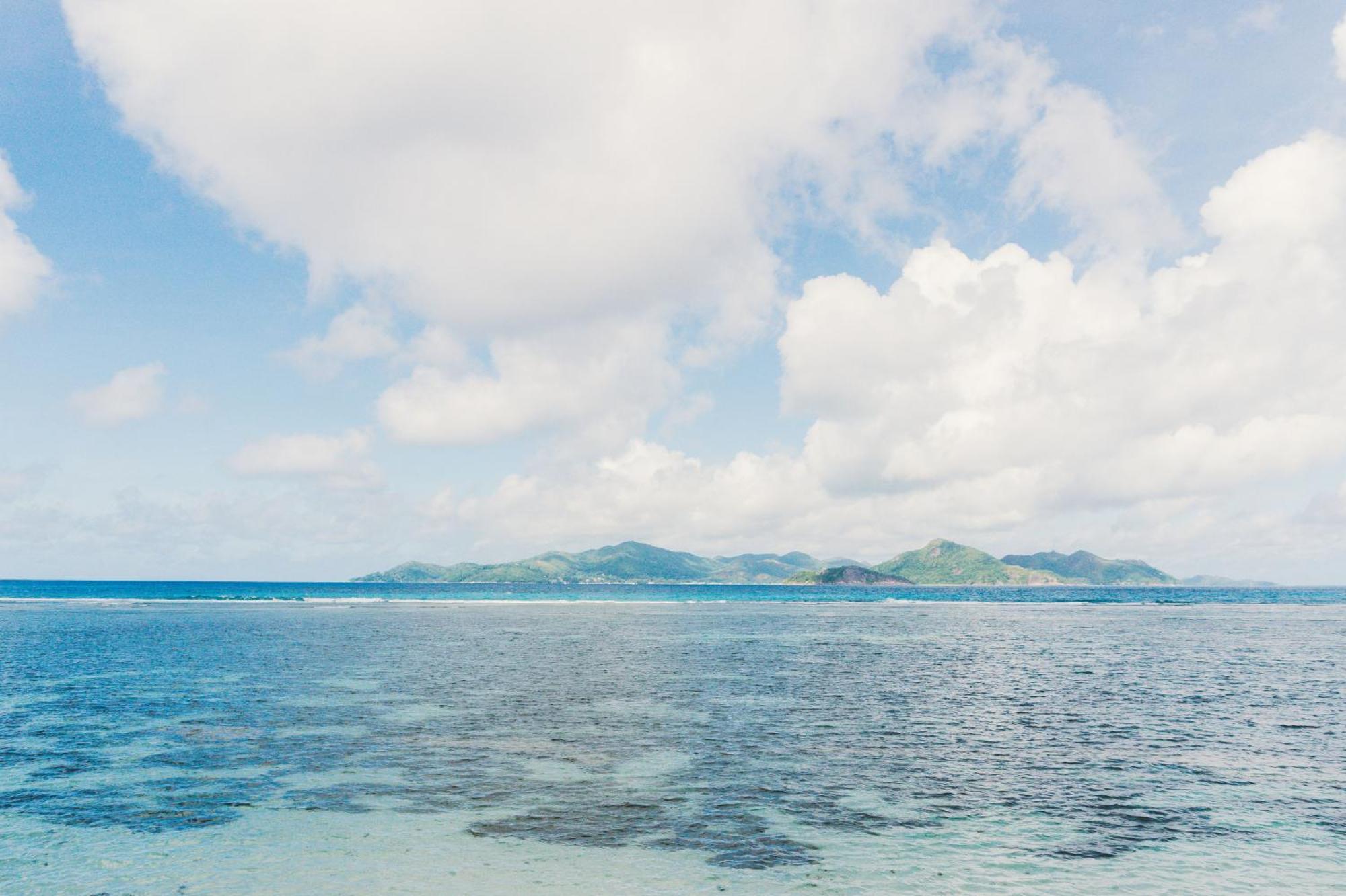 Island Lodge *